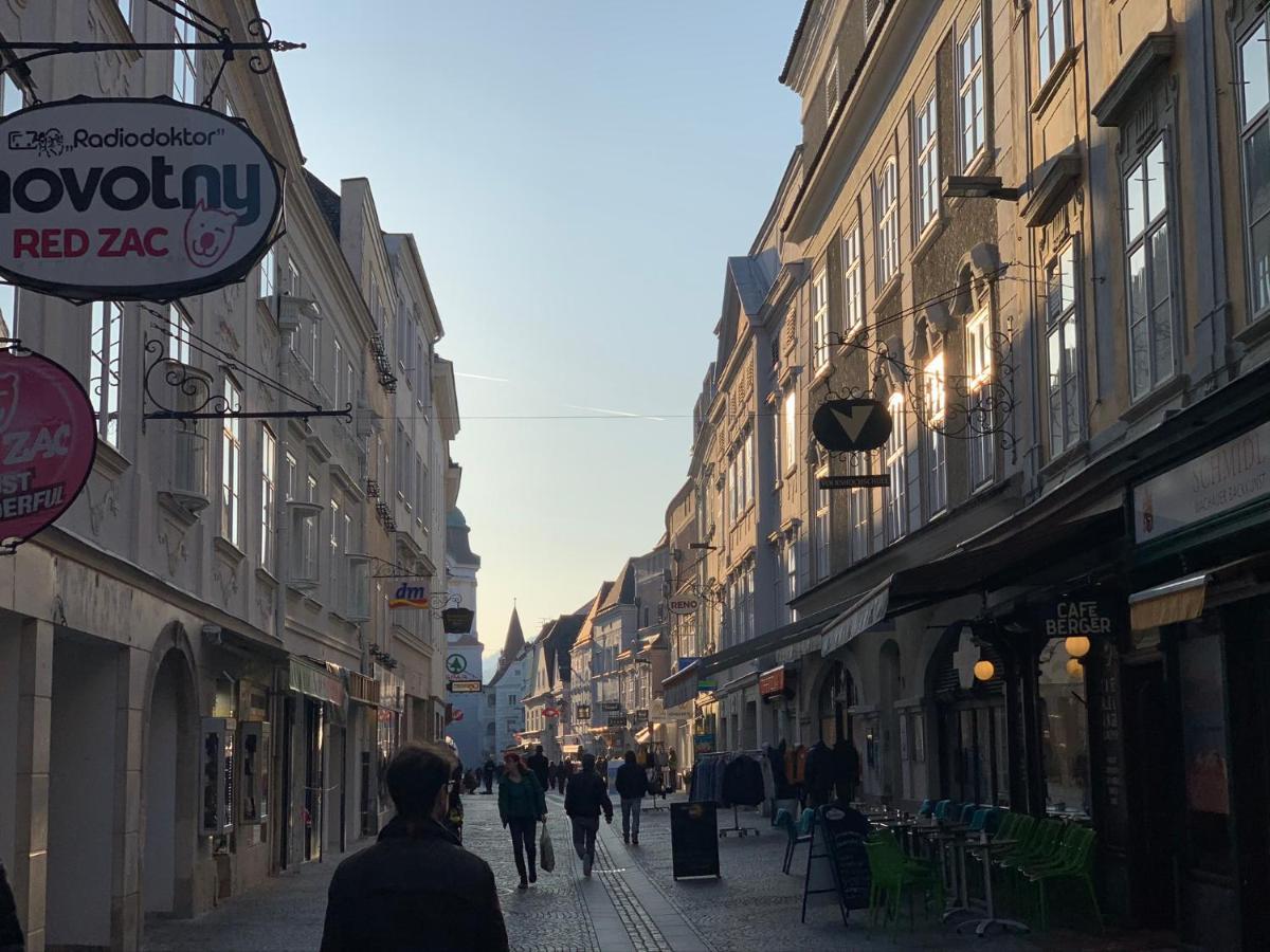 Penthouse Maxfux Direkt In Der Fussgaengerzone 130M2 Apartamento Krems an der Donau Exterior foto